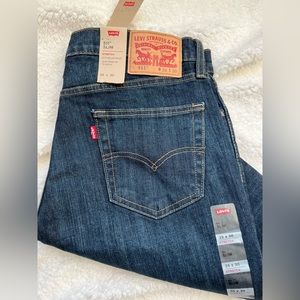 NWT LEVI’S, 511 SLIM STRAIGHT FIT JEANS